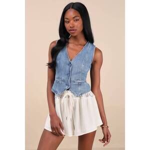 NWTS Lulus Marilena Cream Crochet Lace Drawstring Shorts White - Size M